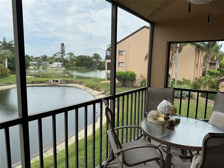 5525 Ashton Lake Dr #5525 — Photo 30