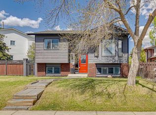 56 S Riverbrook Rd SE, Calgary, AB T2C 3P9