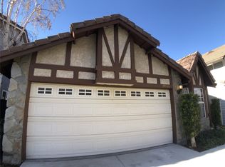 19930 Terri Dr, Santa Clarita, CA 91351