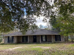 30626 Sidney Woods Rd, Holden, LA 70744