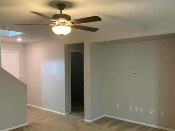 3rd image of 11062 Camden Bay St