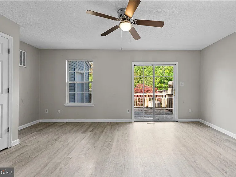 229 Sherando Cir — Photo 12