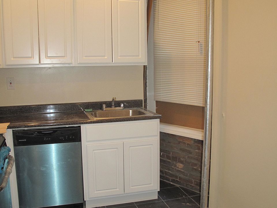 1st image of 87 Saint Nicholas Pl APT 11