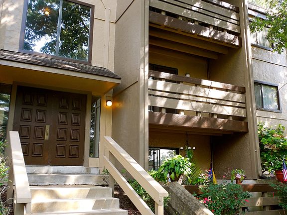 3rd image of 5265 Suson Hills Dr