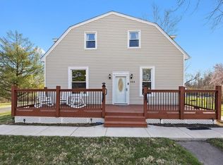 123 N Main St, Glen Carbon, IL 62034