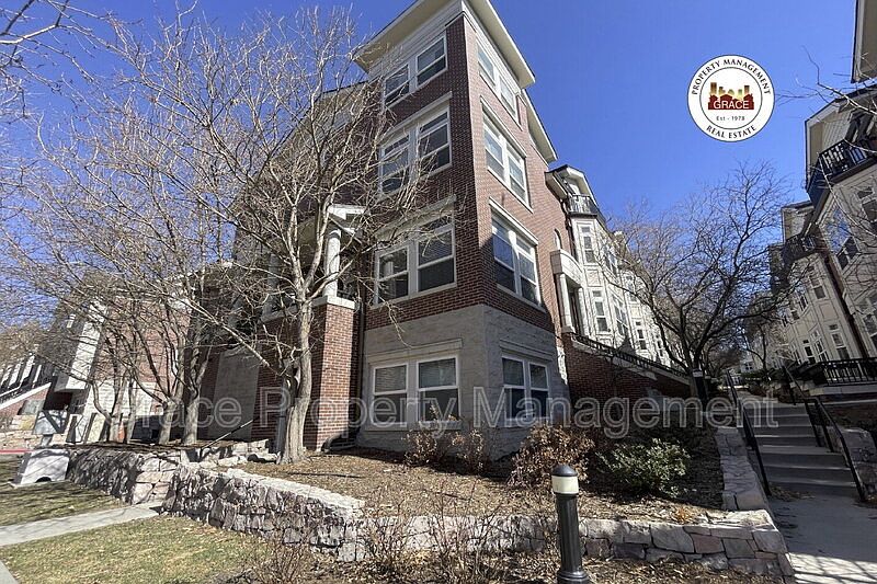 1st image of 40 N Garfield St Suite A