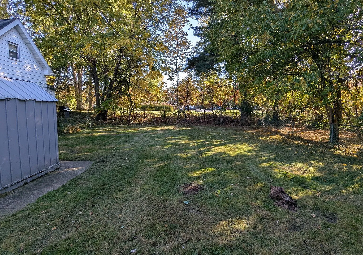 Welcome to this 3 Bedroom 1 Bathroom Home in Maple Heights Ohio — Photo 4