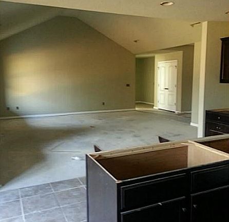 4th image of 1190 Highbush Ave