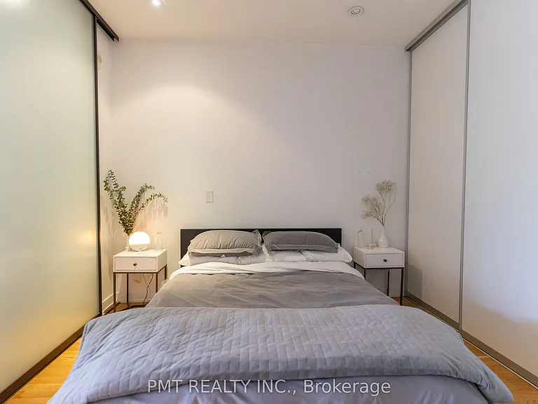 8 Dovercourt Rd #204 — Photo 11
