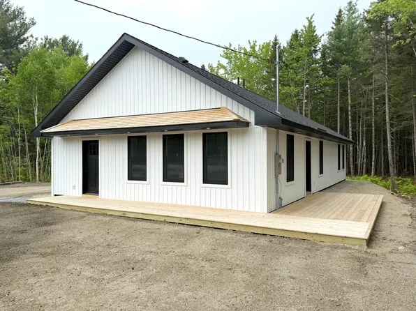106 Windsor Way, Ellsworth, ME 04605