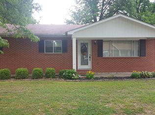 818 Ladue Dr, Sikeston, MO 63801