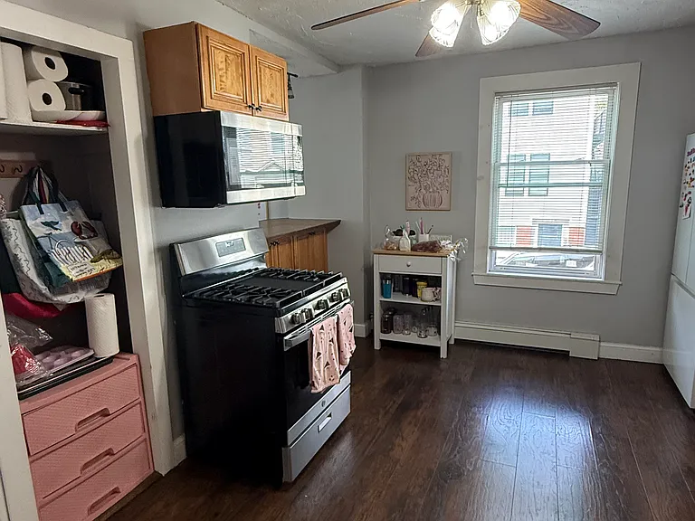 344 E 8th St #2 — Photo 5