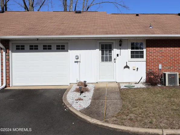 833C Inverness Court, Lakewood, NJ 08701