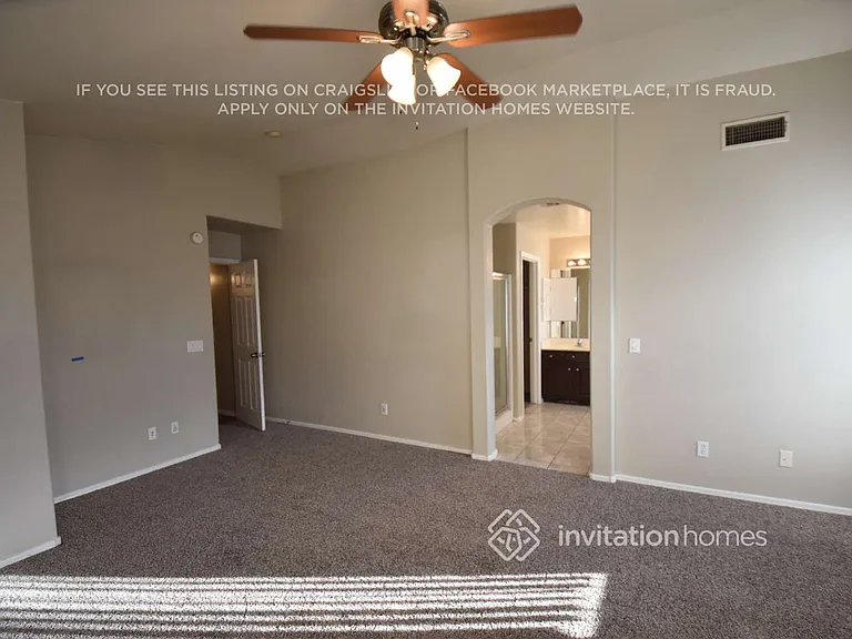 2046 N 90th Ln — Photo 13