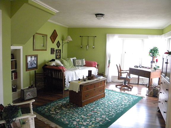 2nd image of 45 Sunnyhill Ave