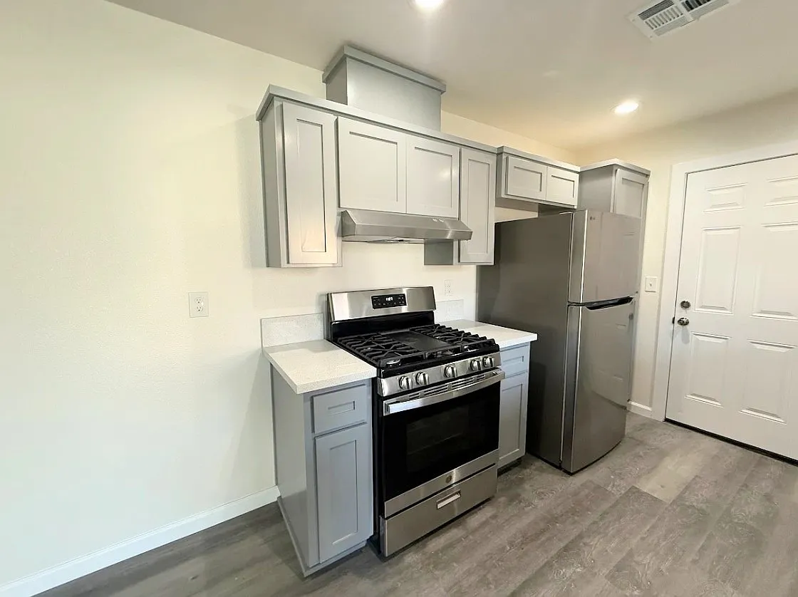 3 bed, 1187 sqft, $1,850 — Photo 4