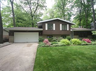 6820 Cromwell St, Portage, MI 49024