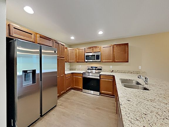 5th image of 5302 Walker Ln