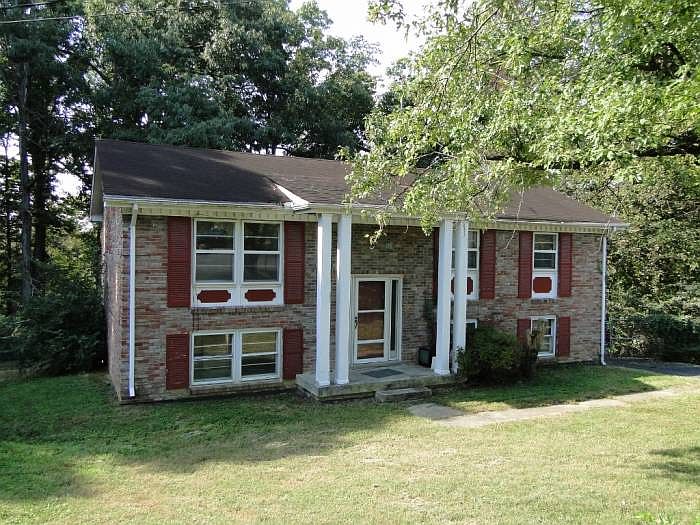 1st image of 315 Honeyhill Ct