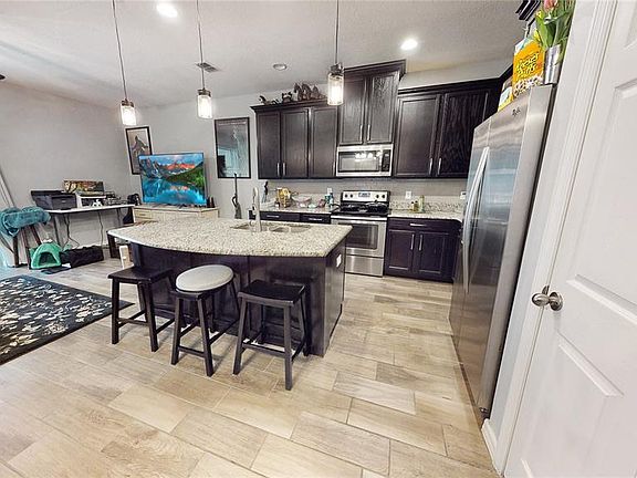 5th image of 1461 River Rock Ct