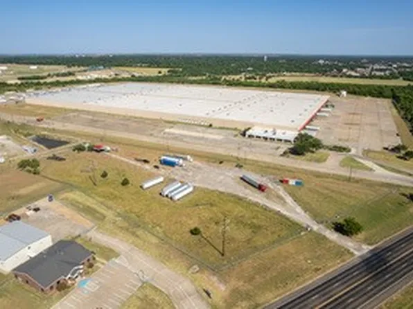 2300 South Dr #45, Corsicana, TX 75110