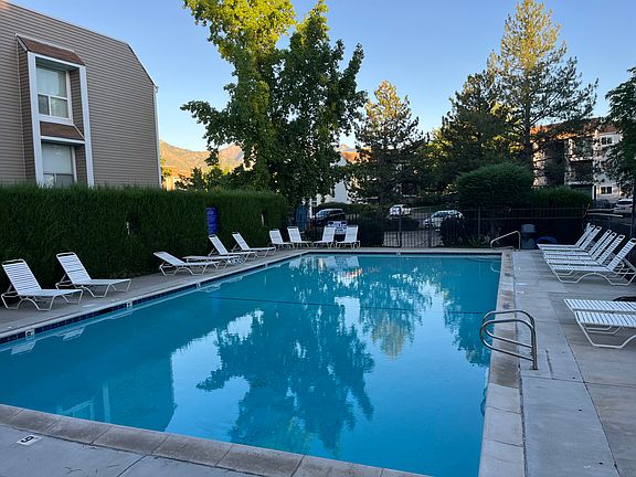 2nd image of 1080 E Quail Park Dr #Z