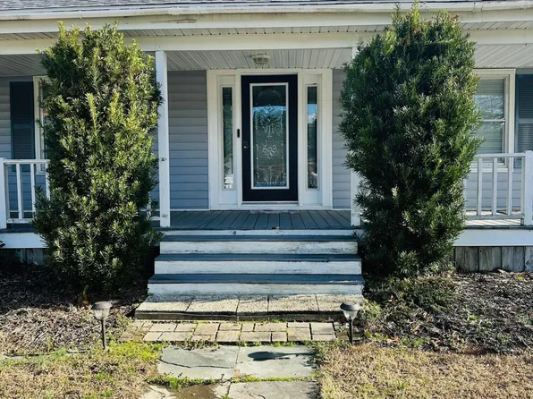 109 S 3rd St, Macclesfield, NC 27852