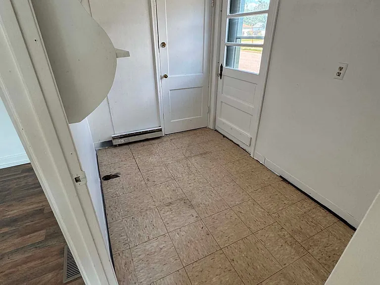 785 Groveland Pl #WILLIES1ST — Photo 8