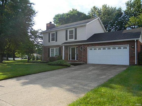 2nd image of 821 Andra Dr
