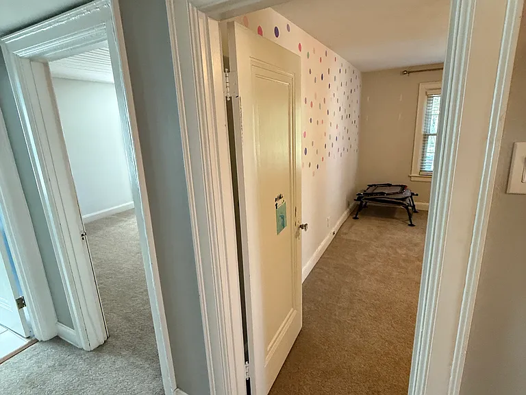 2629 E Broad St — Photo 44