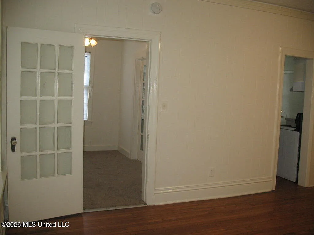 1 bed, 1.0 bath, 750 sqft, $945 — Photo 3