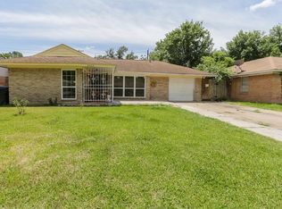 6433 Sharpview Dr, Houston, TX 77074