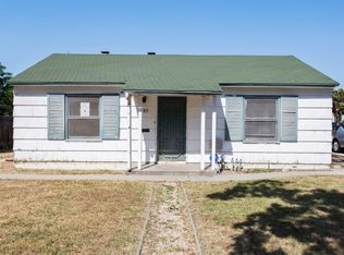 1557 N Delno Ave, Fresno, CA