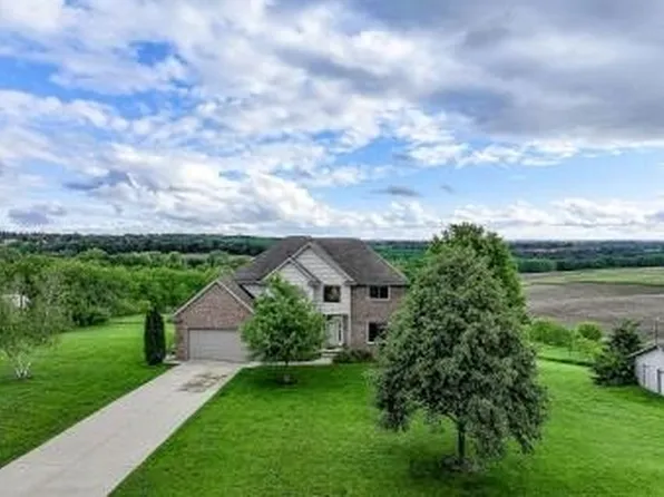 W4035 Kammes Dr, Belleville, WI 53508