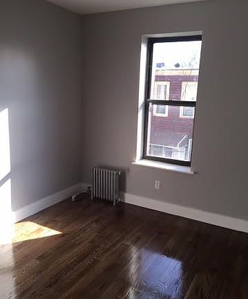 2nd image of 802 Park Pl APT 3B