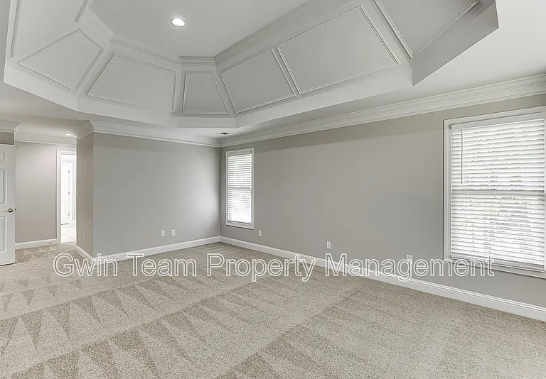9345 Riverclub Pkwy — Photo 37