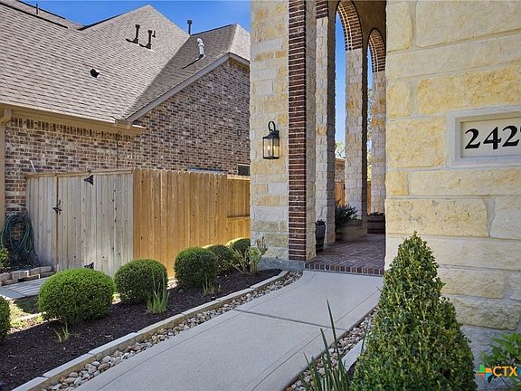 5th image of 2427 Anderson Point Ln