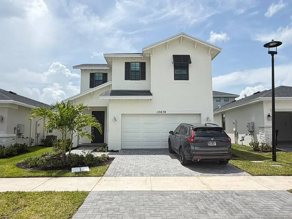 10676 NW Wilgrove Ln — Photo 2