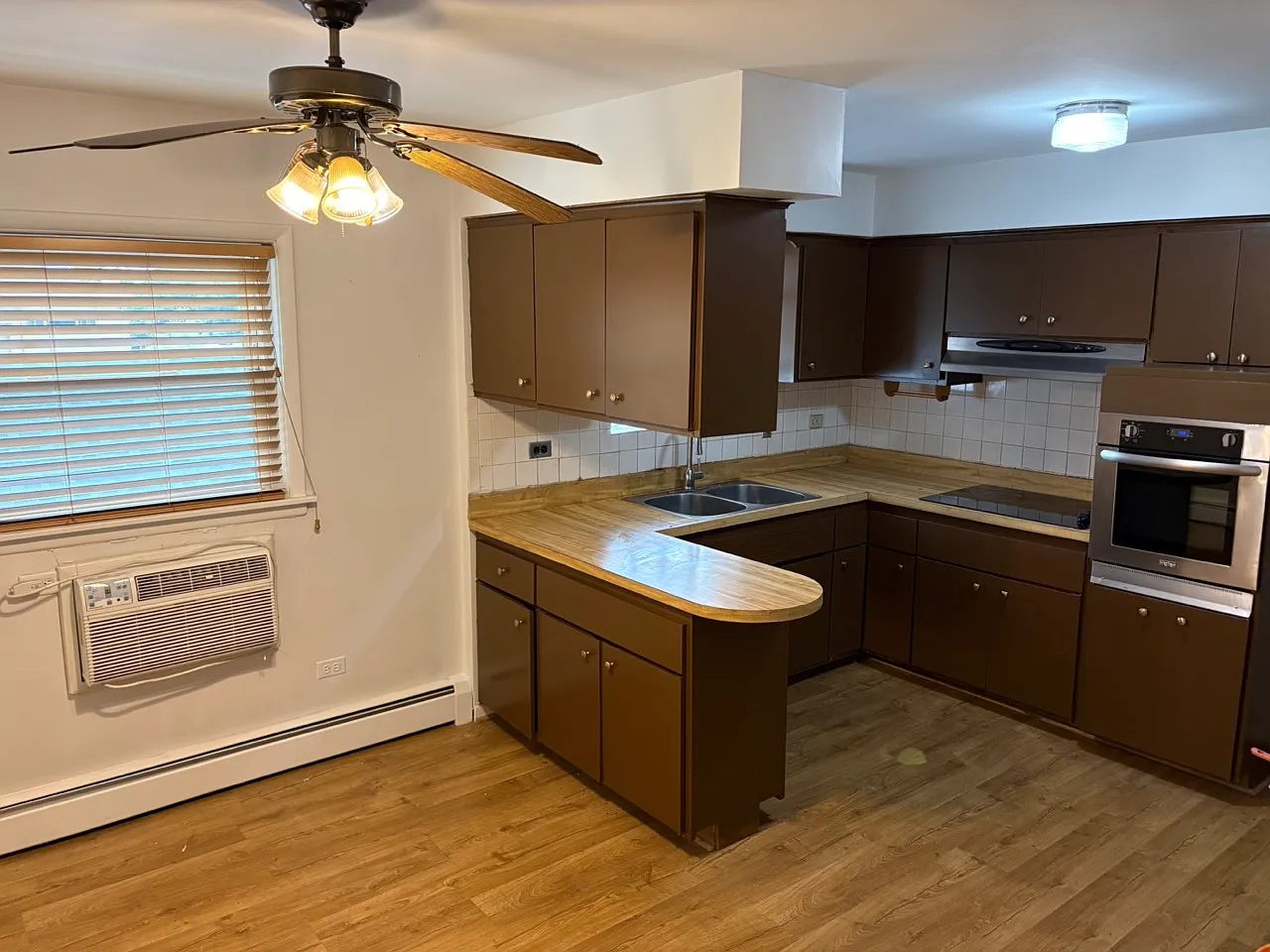 3 bed, 1160 sqft, $2,000 — Photo 2