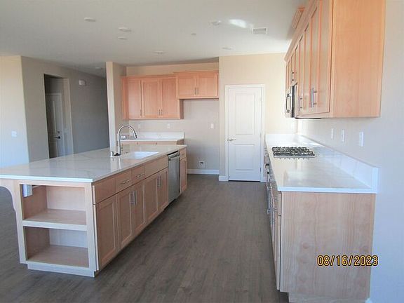 5th image of 7455 Wendy Dr
