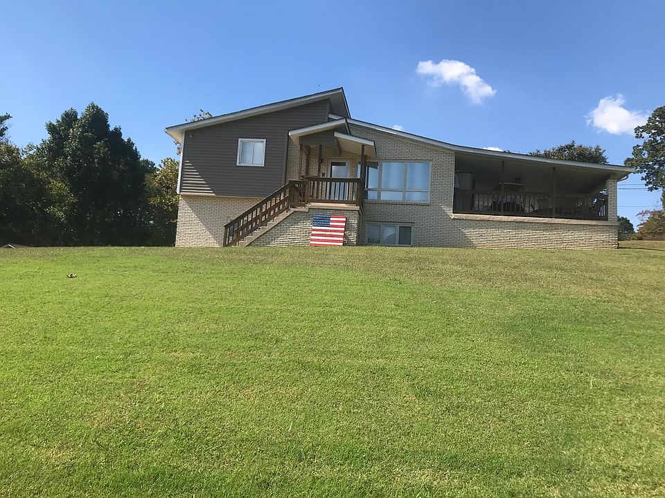 1st image of 2101 Pinebrook Dr