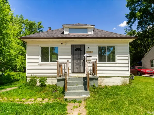 22118 Ulster St, Detroit, MI 48219