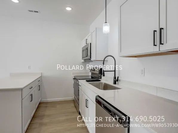 921 Parkview Dr, Wright City, MO