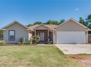 1319 Kristen Ln, Blanchard, OK 73010