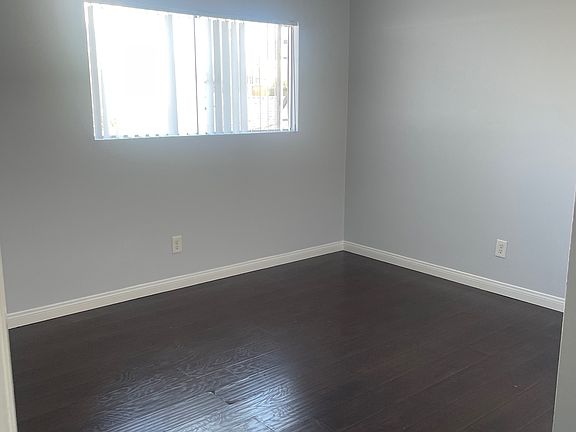 4th image of 6003 Craner Ave #6