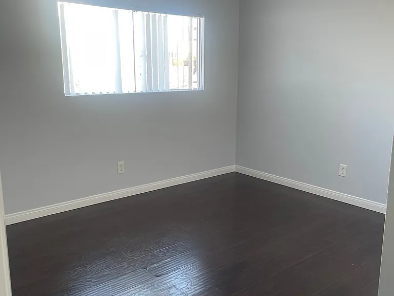 6003 Craner Ave #6 — Photo 4