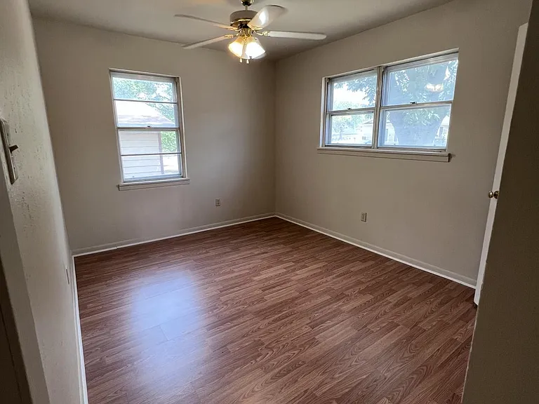 2104 Terrace Dr — Photo 12