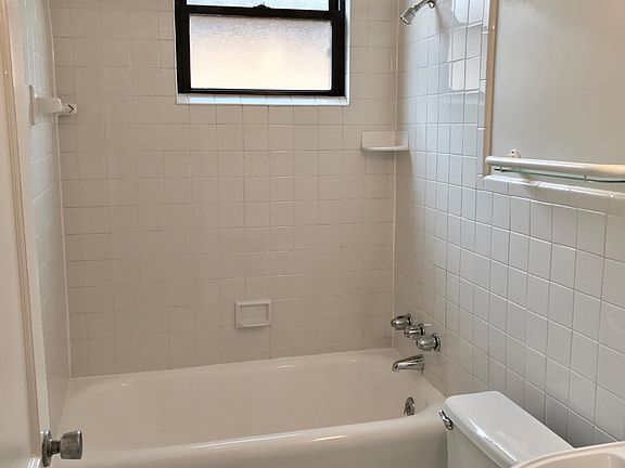 Ceramic tile bathroom