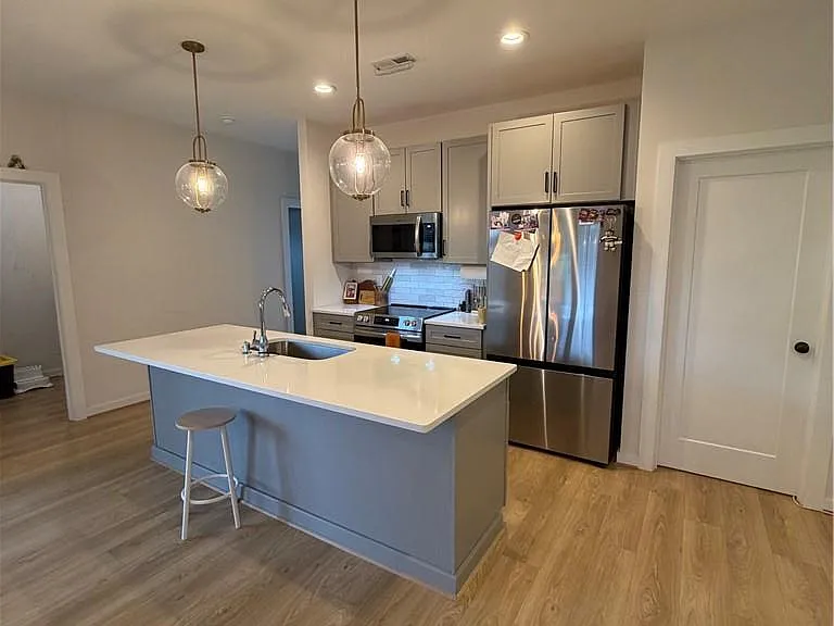 329 Forest Ave — Photo 9