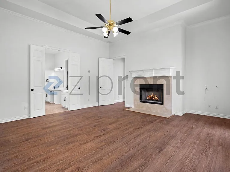 4509 Brittany Dr — Photo 34
